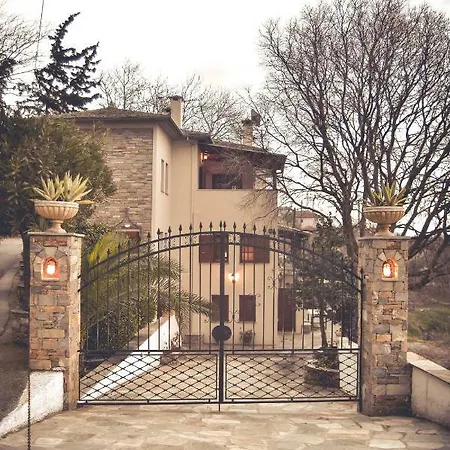 La Maison Des Milies Apartment *