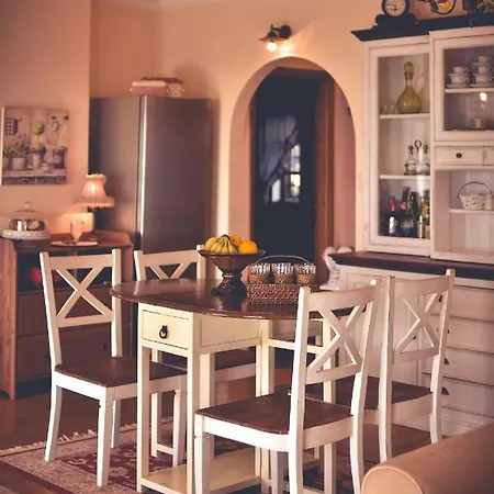 La Maison Des Milies * Miléai
