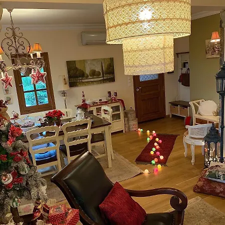 La Maison Des Milies